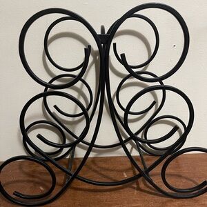 Metal Wine Bottle holder in black